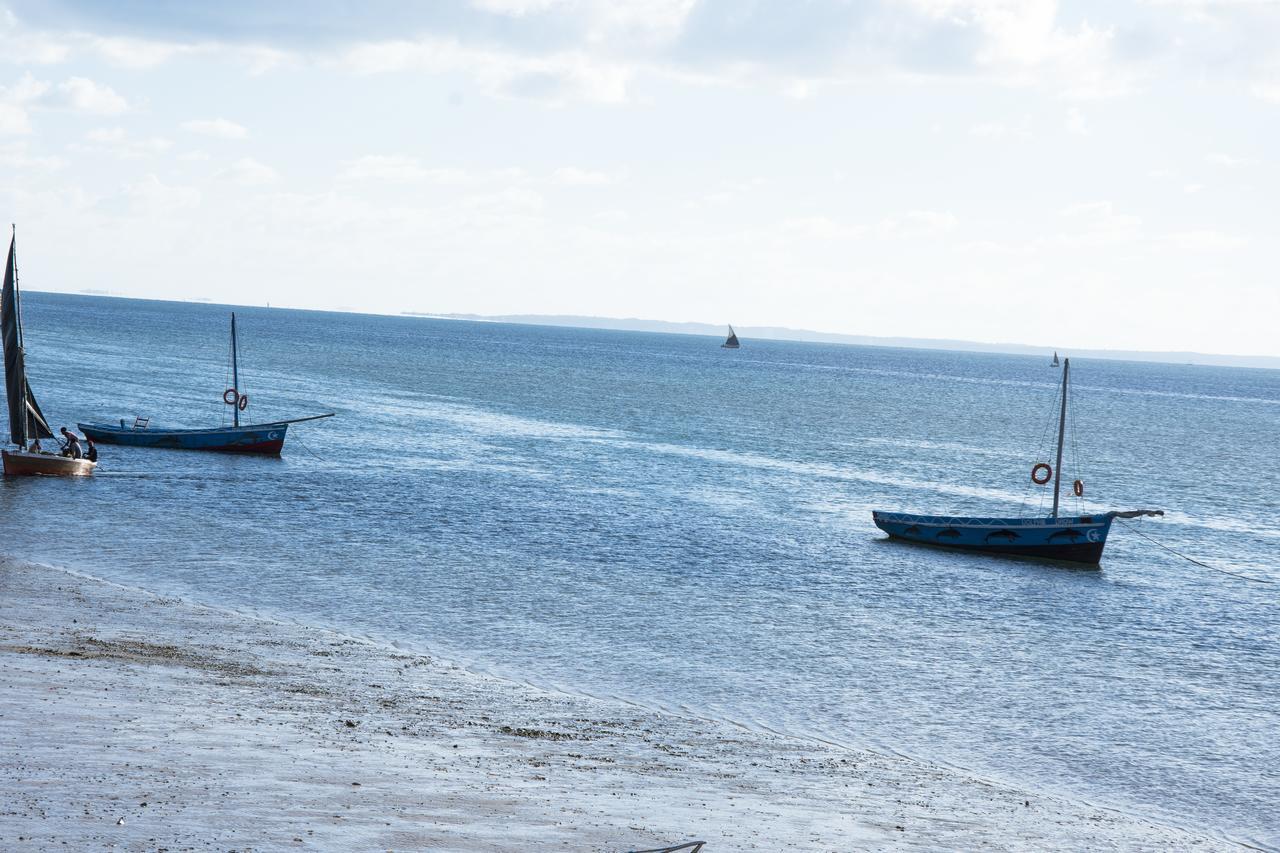 Dolphin Dhow Beach Safaris Vilanculos Dış mekan fotoğraf